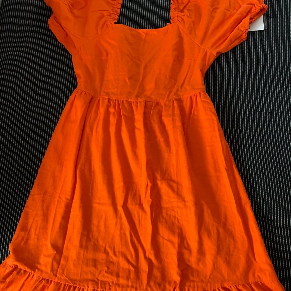 WHO WHAT WEAR Orange Open Back Dress
